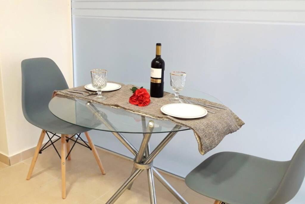 Stylish River Flat, Near The Center And The Beach Apartment กาลามาตา ภายนอก รูปภาพ